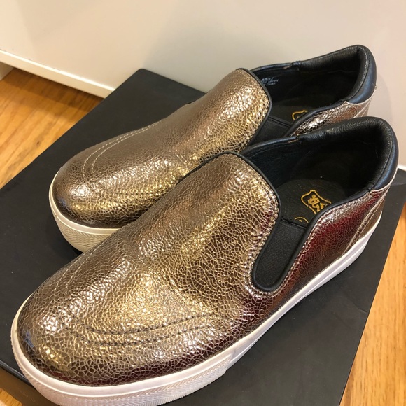 ASH Sneaker - Picture 2 of 6